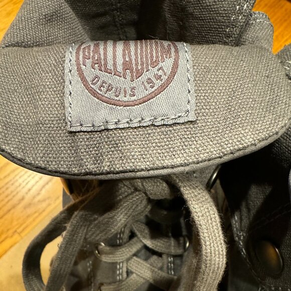 NWOT Palladium Baggy Leather/Canvas Fold Zip & Lace-up Seal Gray Hiking Boot 9.5 - Picture 11 of 13
